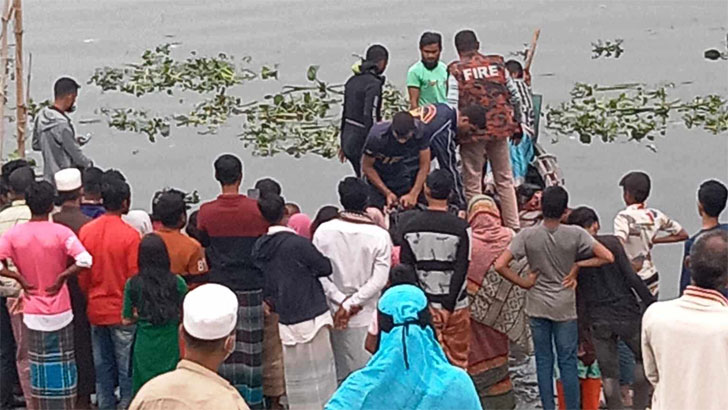 ‘পুলিশের ধাওয়ায়’ শীতলক্ষ্যা নদীতে লাফ দেওয়া যুবকের লাশ উদ্ধার