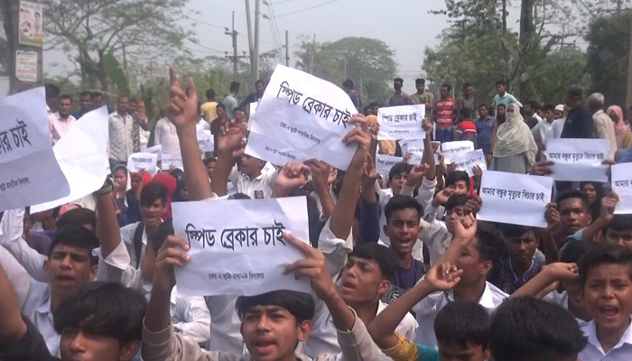 ঝালকাঠিতে বাসচাপায় নিহত ২