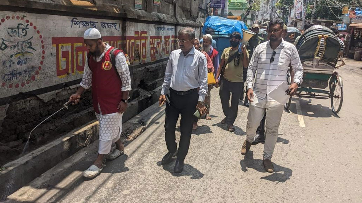 ডেঙ্গু নিয়ন্ত্রণে মাঠ পর্যায়ের কাজ লাইভ মনিটরিং করবে দক্ষিণ সিটি