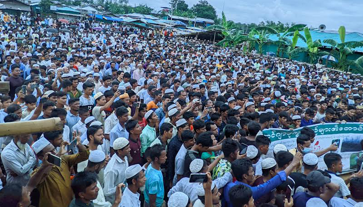 মিয়ানমারে ফিরে যেতে কক্সবাজারে রোহিঙ্গাদের সমাবেশ