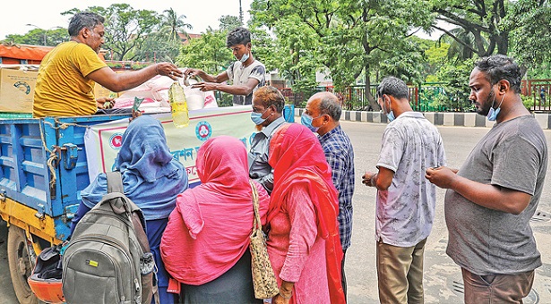 টিসিবির সয়াবিন তেলের দাম কমলো