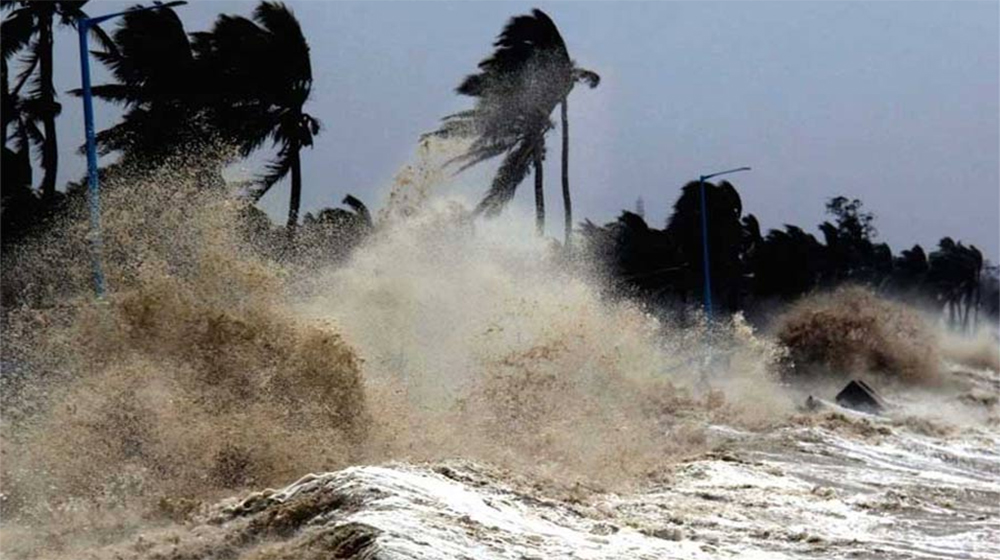 চলতি মাসেই লঘুচাপ পরিণত হতে পারে নিম্নচাপ-ঘূর্ণিঝড়ে, নামবে শীত