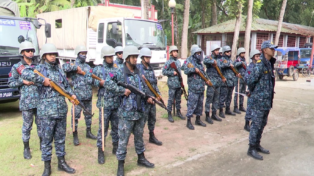 ৬ জেলায় নৌবাহিনী মোতায়েন