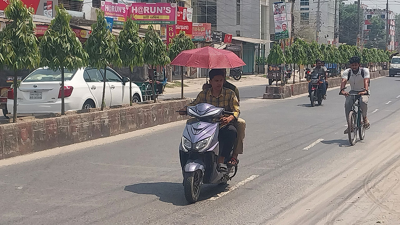 সাত জেলায় ‘হিট স্ট্রোকে’ ৮ জনের মৃত্যু