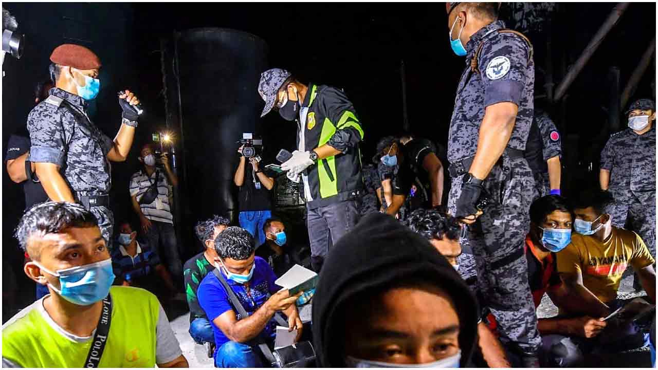 ২০ দিনে আড়াই হাজারের বেশি বাংলাদেশিকে ফেরত পাঠিয়েছে মালয়েশিয়া