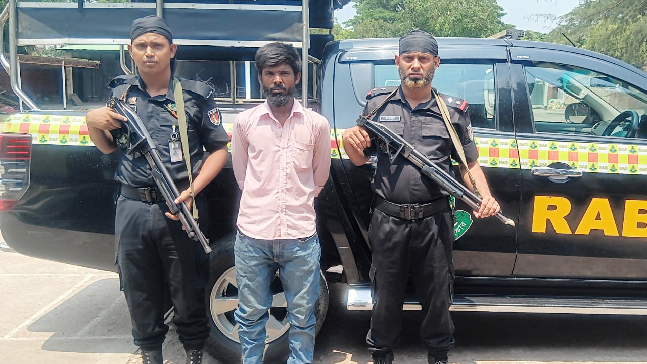 ভাষানটেকে শ্যালিকাকে ধর্ষণ : সাজাপ্রাপ্ত দুলাভাই গ্রেপ্তার