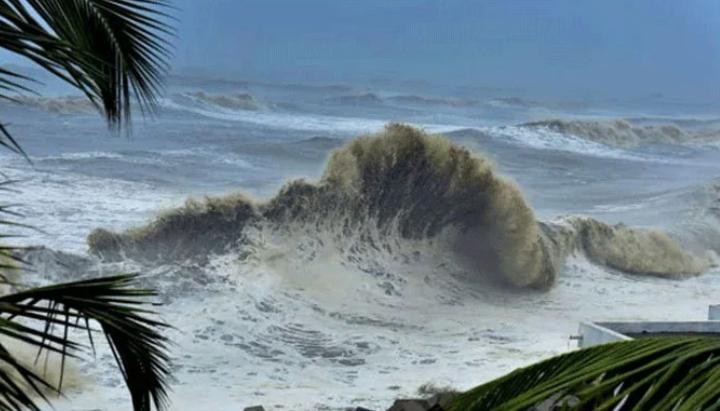 মে মাসেও তাপপ্রবাহ সঙ্গে ঘূর্ণিঝড়ের আভাস