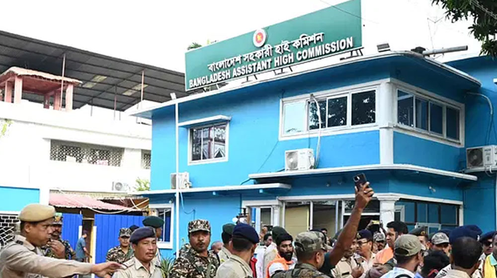 জরুরি ভিত্তিতে কলকাতা ও ত্রিপুরার দুই কূটনীতিক ঢাকায় ফিরছেন