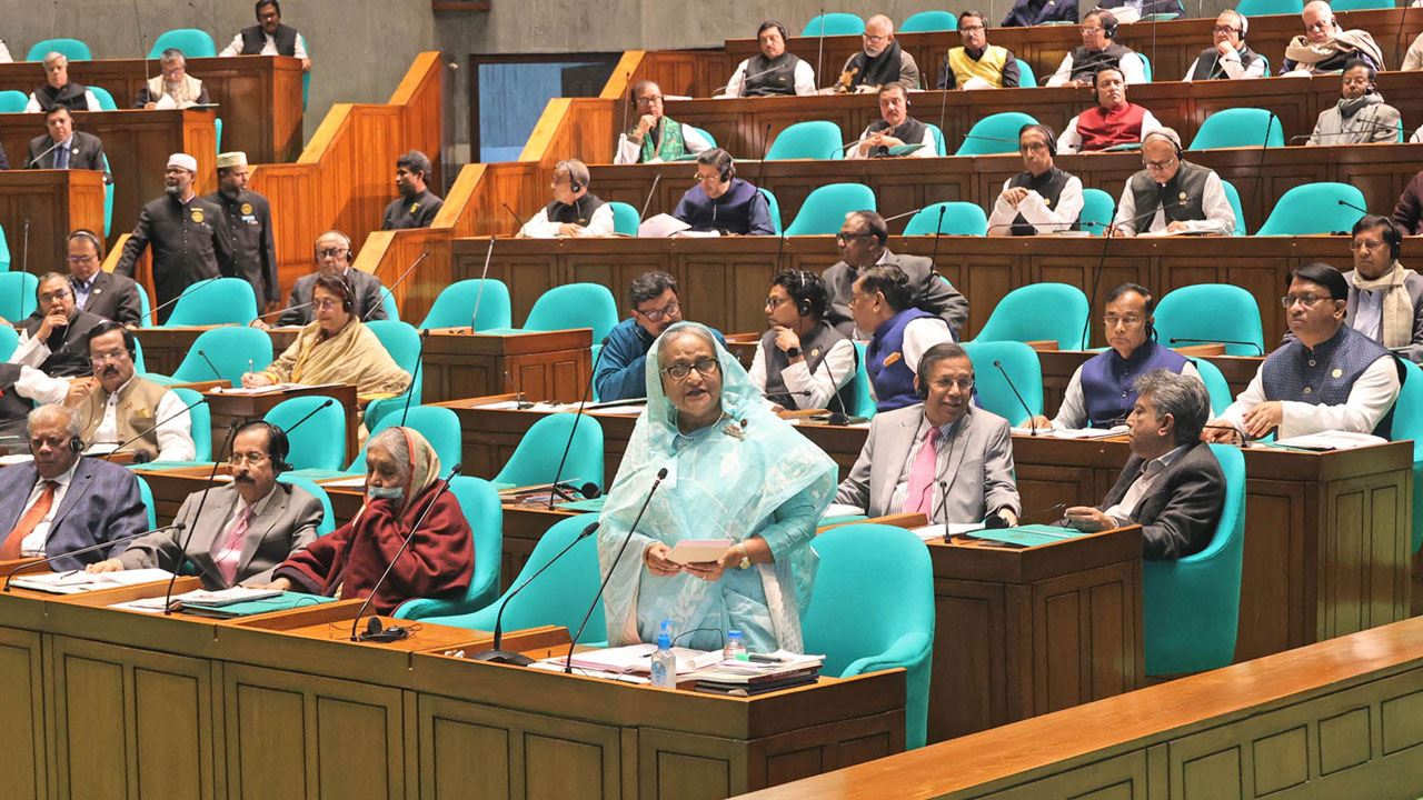 বর্তমানে নির্বাচন কমিশন সম্পূর্ণরূপে স্বাধীন : সংসদে প্রধানমন্ত্রী