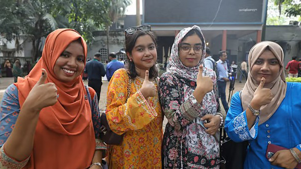 এক নজরে ডাকসুর ফলাফল