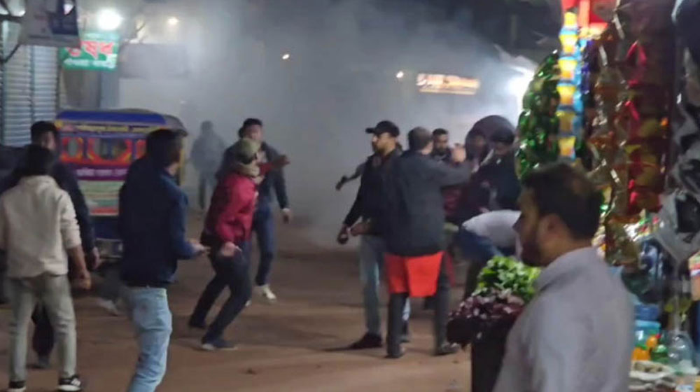 শরীয়তপুরে ছাত্রদল-এনসিপি সংঘর্ষ, হাতবোমা বিস্ফোরণ