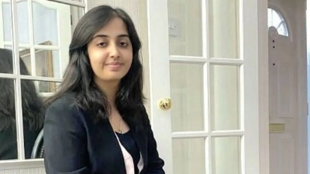 ৬ বিশ্ব রেকর্ড ভেঙে অক্সফোর্ডে মাহনূর