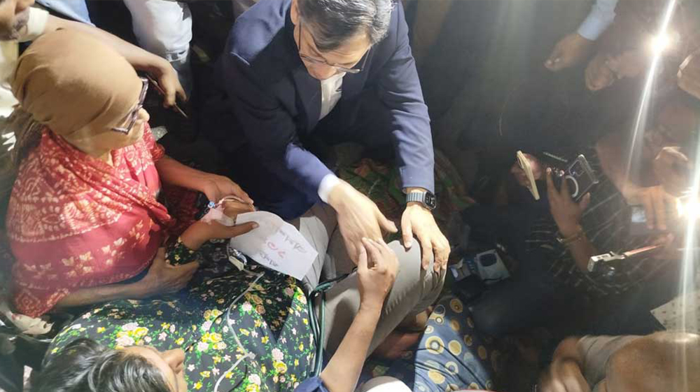 সালাহউদ্দিনের ‘আশ্বাসে’ অনশন ভাঙলেন তারেক!