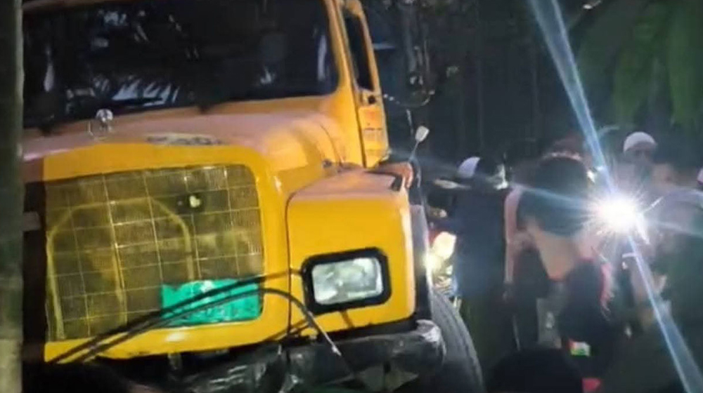 কুমিল্লায় অটোরিকশা-ট্রাক সংঘর্ষে নিহত ৩