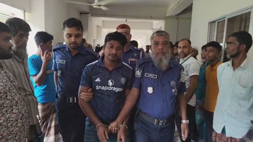 চরফ্যাশনে দুই ভাইকে গলা কেটে হত্যার পর লাশ পোড়ানোর মামলায় ৩ জনের মৃত্যুদণ্ড