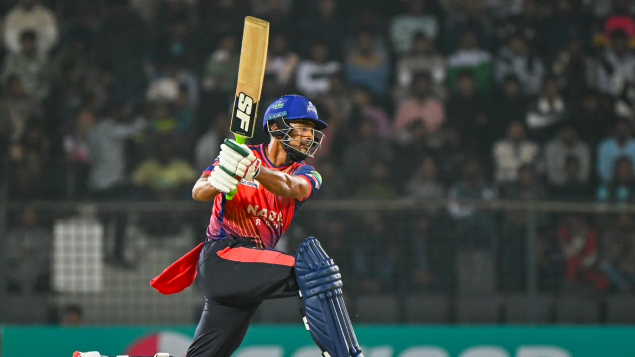 শান্তর ঝোড়ো সেঞ্চুরি, মুশফিকের ফিফটিতে সিলেটকে হারাল রাজশাহী