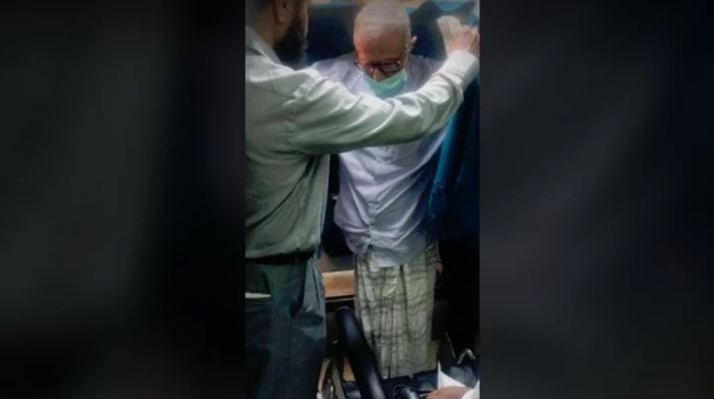 চিকিৎসা শেষে দেশে ফিরলেন সাবেক রাষ্ট্রপতি আবদুল হামিদ