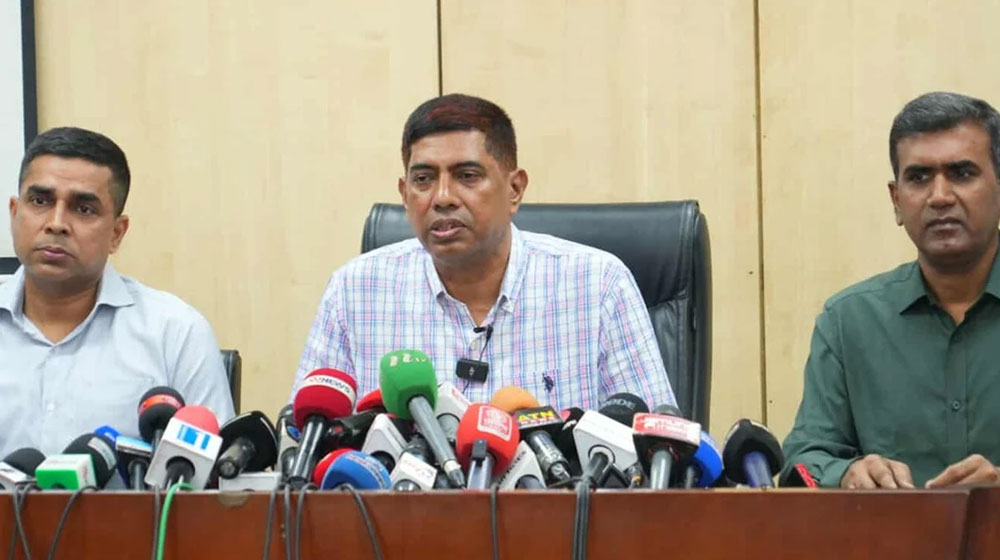 গুজবে কান দেবেন না, ‘লকডাউন’ নিয়ে আতঙ্কের কিছু নেই: ডিবিপ্রধান