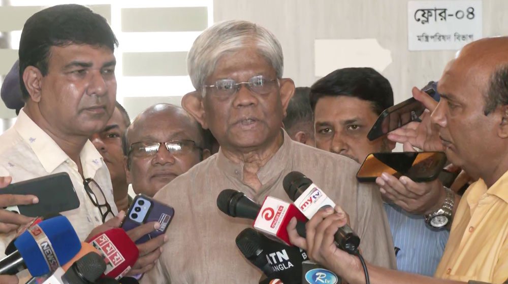 নিত্যপণ্যের দাম কেন কমছে না, জানালেন অর্থ উপদেষ্টা