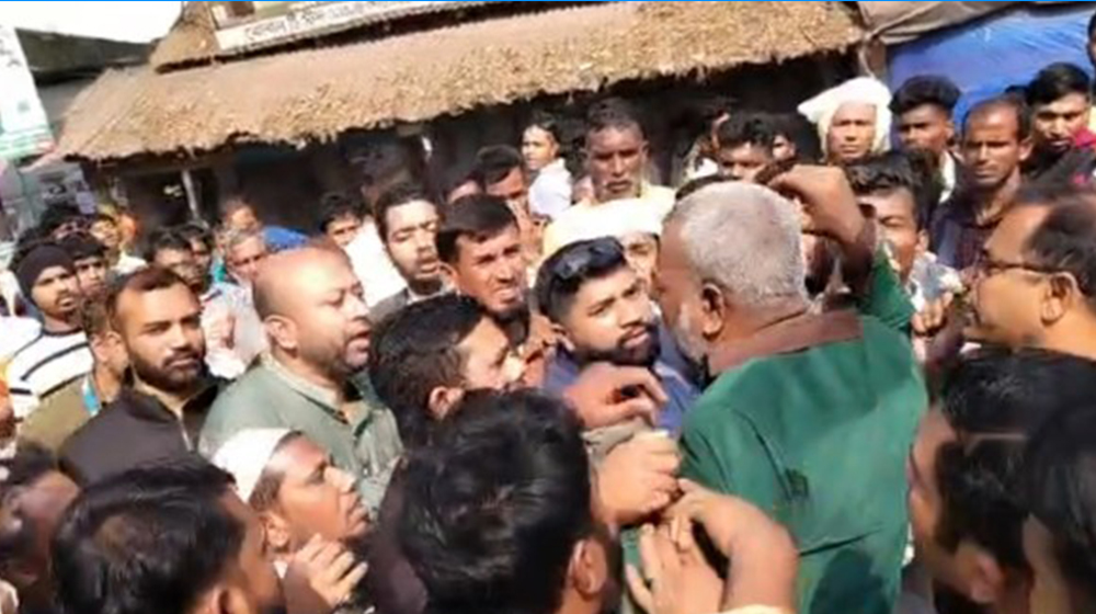 নির্বাচনি এলাকায় গিয়ে তোপের মুখে এবি পার্টির ফুয়াদ