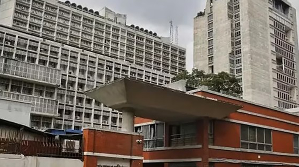 সচিবালয়ের নিরাপত্তায় কঠোর অবস্থানে সরকার