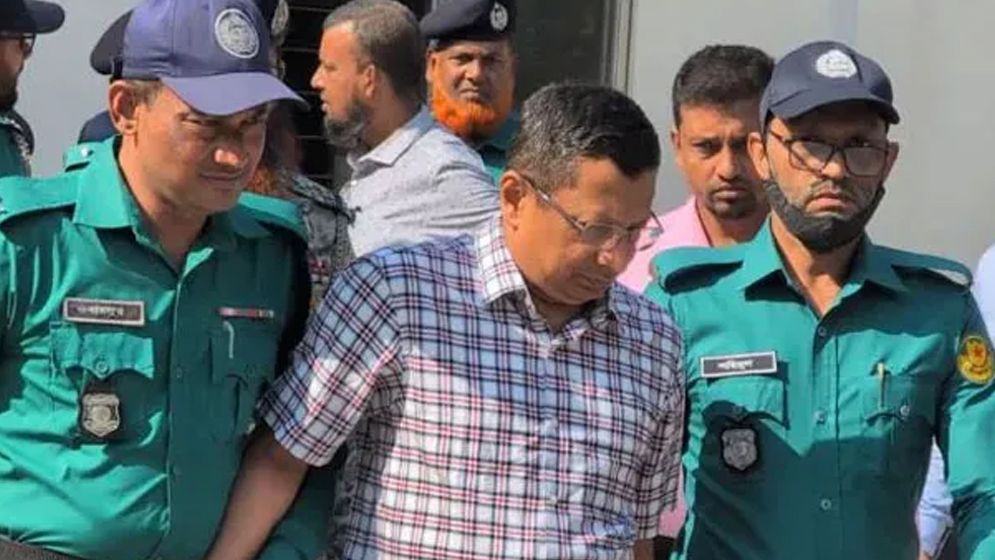 জুলাই আন্দোলনে মারণাস্ত্র ব্যবহার নিয়ে চাঞ্চল্যকর তথ্য সাবেক আইজিপির