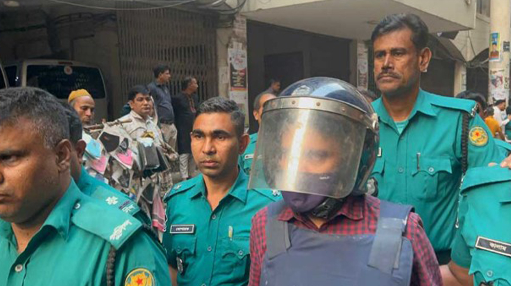 ছাত্রের ‘যৌন নিপীড়নের’ মামলায় ঢাবি শিক্ষক কারাগারে