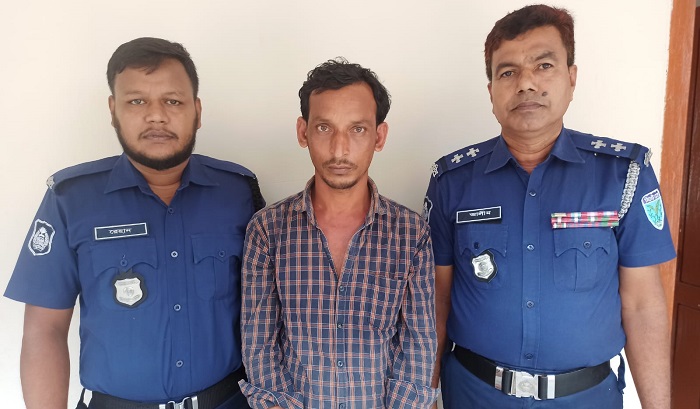 কুলাউড়ায় স্কুলছাত্রী হত্যাকাণ্ডের রহস্য উদঘাটন, ঘাতক গ্রেফতার