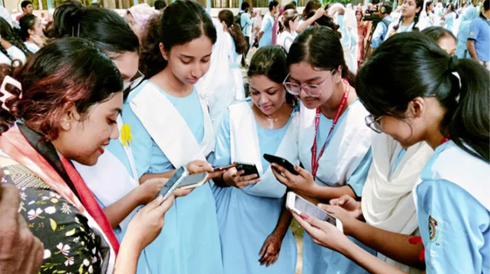 এইচএসসি পরীক্ষায় উত্তীর্ণ শিক্ষার্থীদের বৃত্তির তালিকা প্রকাশ