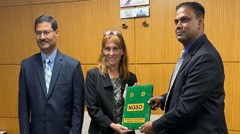 স্টারলিংককে দুটি লাইসেন্স দিলো বিটিআরসি, মেয়াদ ১০ বছর