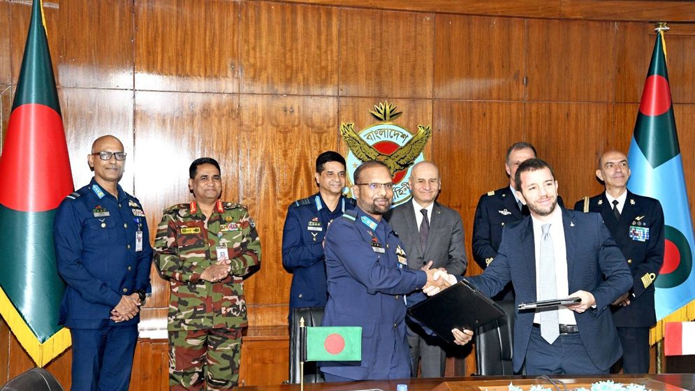 বিমানবাহিনীতে যুক্ত হচ্ছে ‘ইউরোফাইটার টাইফুন’ যুদ্ধবিমান