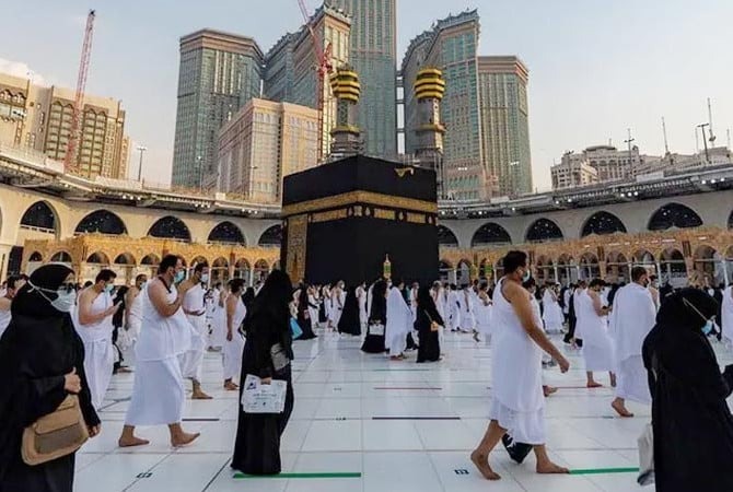 ওমরাহ ভিসার মেয়াদ কমালো সৌদি সরকার