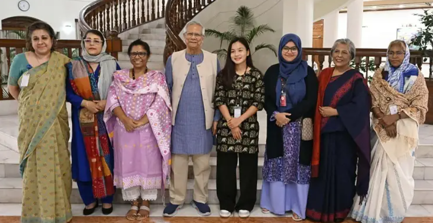 রোকেয়া পদকজয়ীদের সংবর্ধনা দিলেন প্রধান উপদেষ্টা