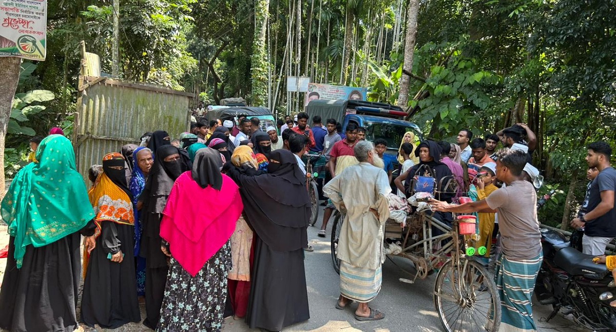 নাতনিকে মাদ্রাসায় দিয়ে ফেরার পথে মোটরসাইকেল ধাক্কায় প্রাণ গেলো দাদির