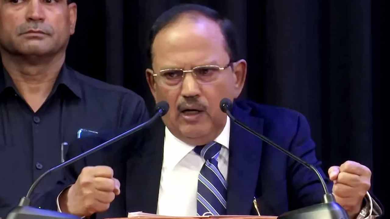 দুর্বল শাসন ব্যবস্থাই বাংলাদেশে সরকার পরিবর্তনের কারণ: অজিত দোভাল