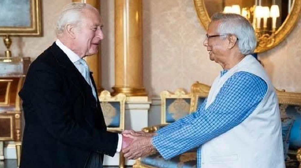 রাজা তৃতীয় চার্লসের সঙ্গে প্রধান উপদেষ্টার সাক্ষাৎ