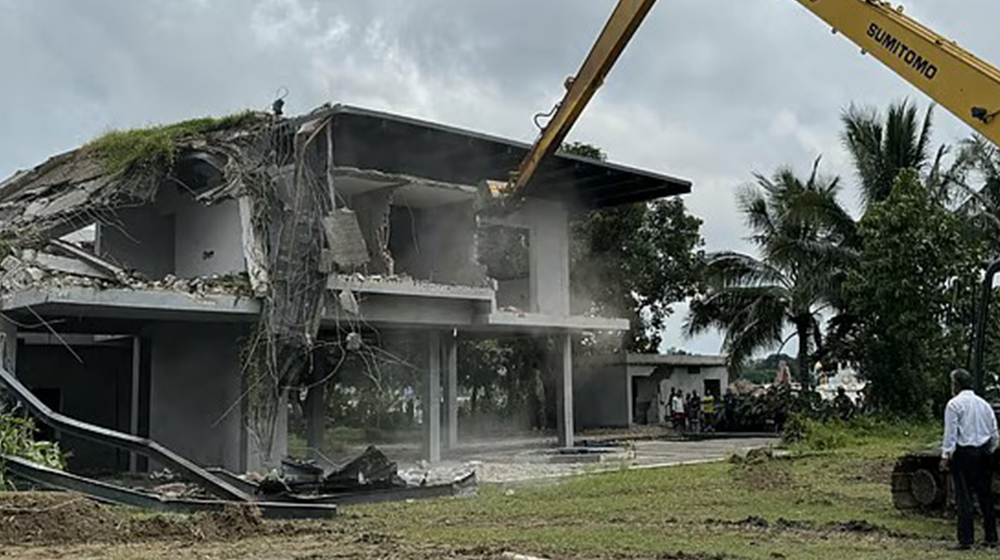 সাবেক প্রতিমন্ত্রী বিপুর অবৈধ বাগানবাড়ি গুঁড়িয়ে দিল বিআইডব্লিউটিএ