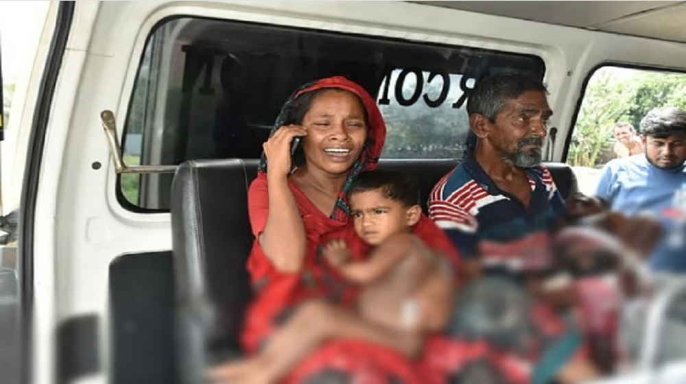 কুড়িয়ে পাওয়া বোমা বল বানিয়ে খেলার সময় বিস্ফোরণ, নিহত বোন, হাত গেল ভাইয়ের