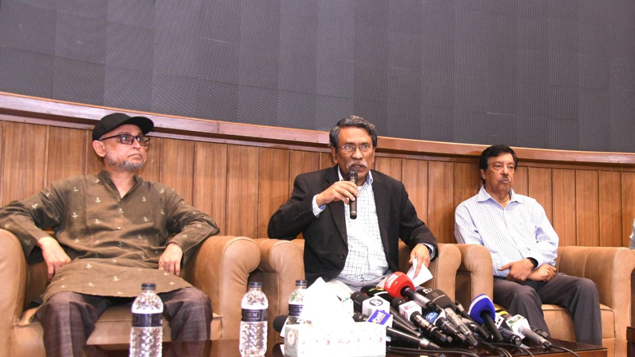অক্টোবরের মধ্যে জুলাই সনদের আইনিভিত্তি দিতে পূর্ণাঙ্গ সুপারিশ দেবে কমিশন