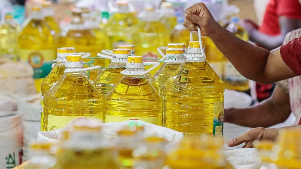 অবশেষে সয়াবিন তেলের দাম বাড়লো ৬ টাকা