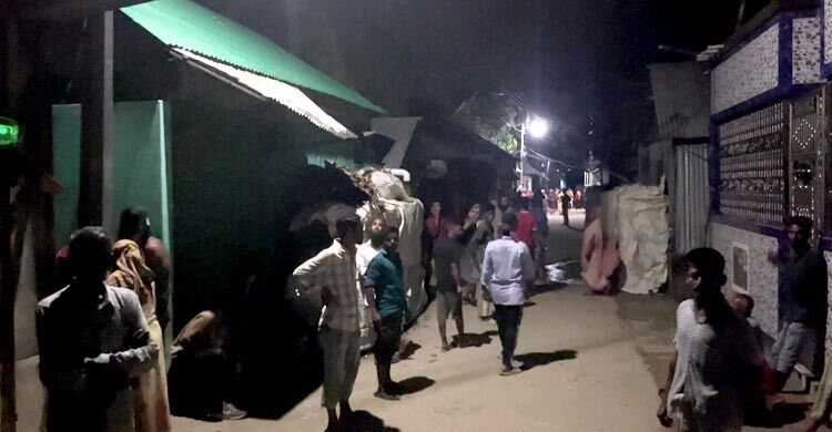 ভৈরবে আসামি ধরতে গিয়ে হামলার শিকার যৌথবাহিনী