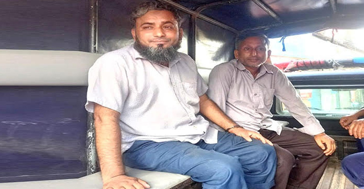 পাকুন্দিয়ায় শোক দিবসের খিচুড়ি খেতে গিয়ে দুই শিক্ষক গ্রেফতার