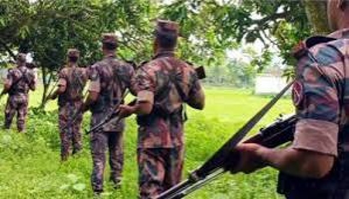 সীমান্তে অনুপ্রবেশের আশঙ্কা, তৎপর বিজিবি