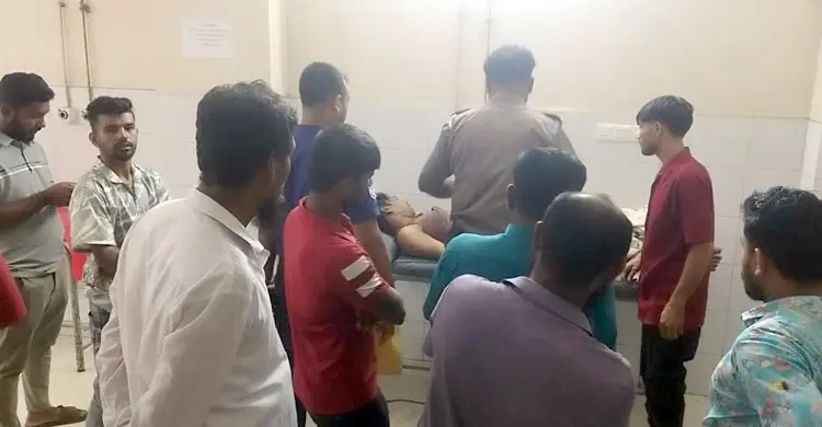 ভৈরবে অটোরিকশার চার্জার লাইন খুলতে গিয়ে বিদ্যুৎস্পৃষ্টে চালকের মৃত্যু