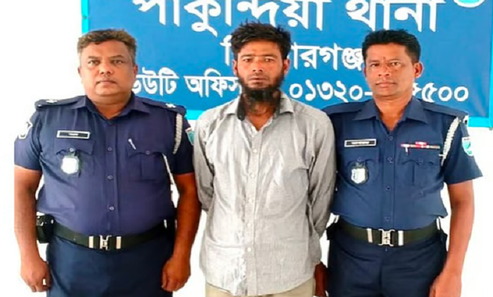মৃত্যুদণ্ড এড়াতে ১৬ বছর ধরে পলাতক ছিলেন পাকুন্দিয়ার কালাম, অবশেষে গ্রেপ্তার