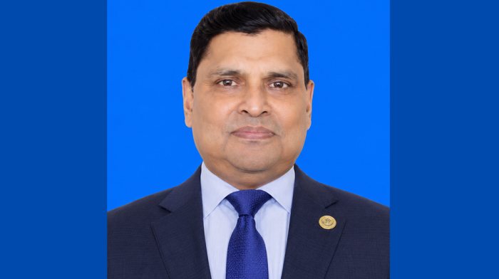 নৌবাহিনীর প্রধান হিসেবে নিয়োগ পেলেন মিসবাহ উল আজীম
