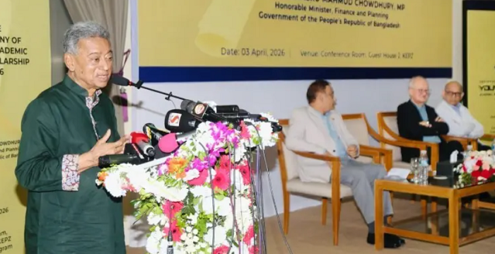 উচ্চমূল্যে জ্বালানি কেনায় সরকারি তহবিলে অনেক চাপ পড়েছে : অর্থমন্ত্রী