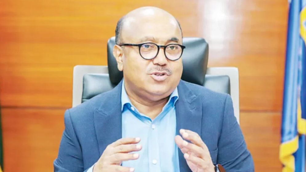 পদত্যাগ করলেন পিএসসির চেয়ারম্যান মোবাশ্বের মোনেম