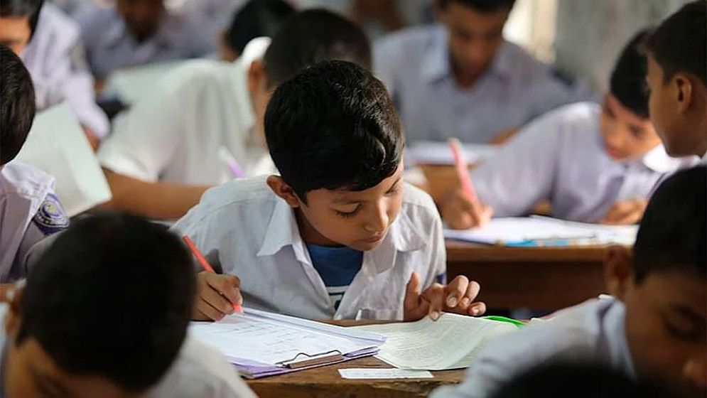 প্রাথমিক শিক্ষায় নতুন ‘মূল্যায়ন পদ্ধতি’ চালুর পরিকল্পনা