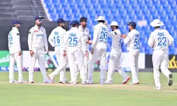 ৩৪৬ রানেই শেষ বাংলাদেশের ইনিংস